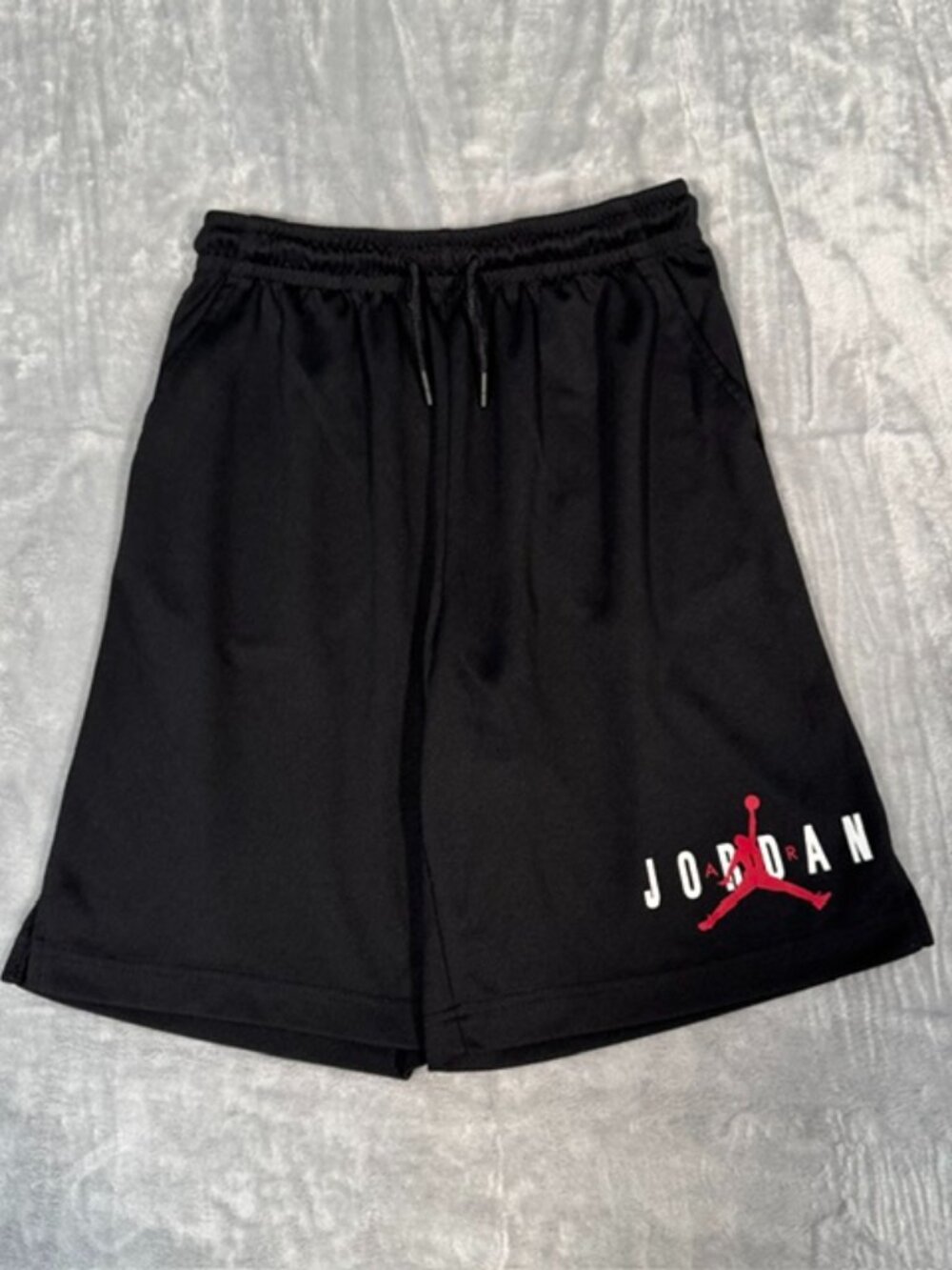 Jordan Boys Black Red Jumpman Mesh Basketball Shorts XL 13-15